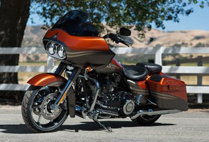 هارلي دايفيدسون تطرح دراجة CVO Road Glide